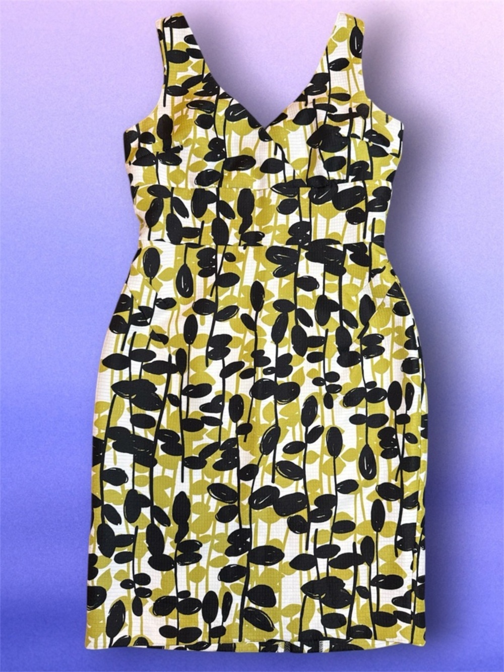 le chateau Olive Green & Black V-Neck Textured Printed Midi Dress sz L